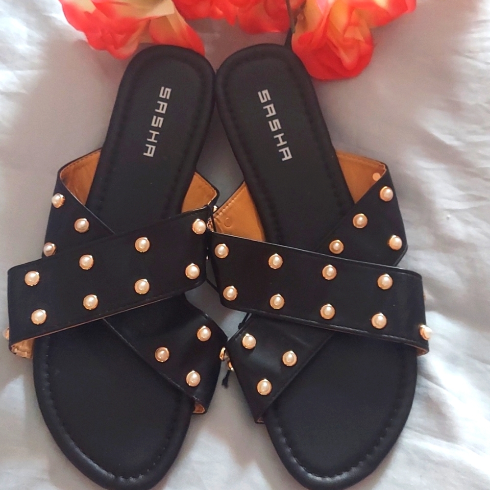 Women sandals